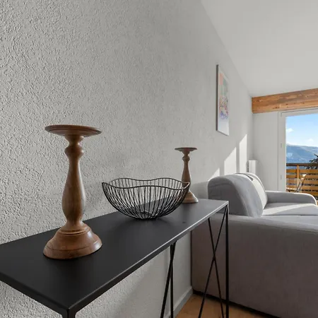 Apartment Fraichement Renove A Crans-montana, Vue Imprenable